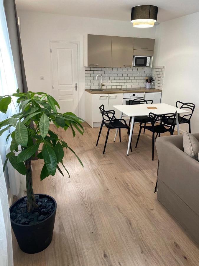 Appartements Proche Gare Amiens Buitenkant foto